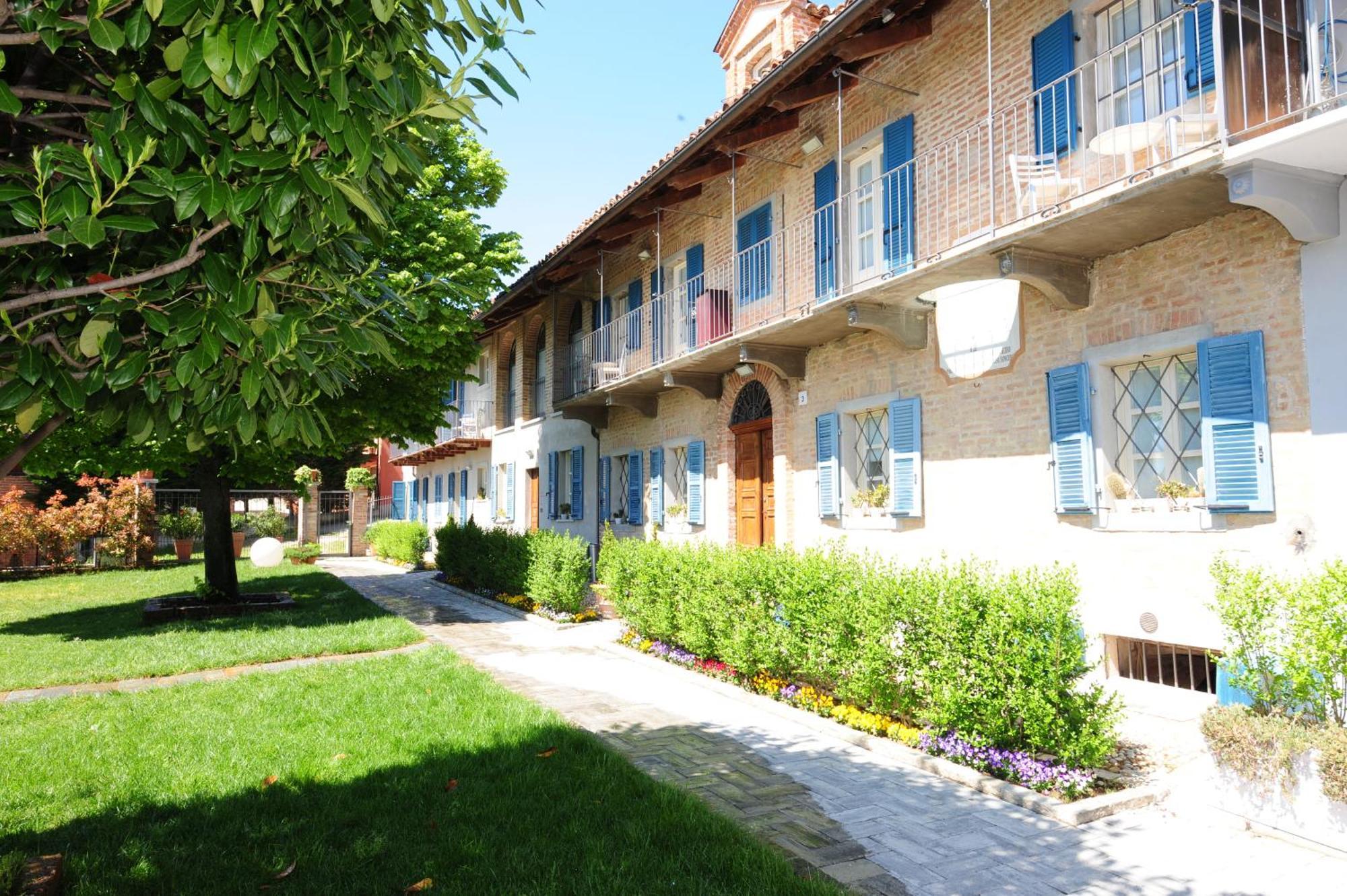 La Madernassa Resort - Casalora Dimora Storica Di Charme Guarene Exterior foto