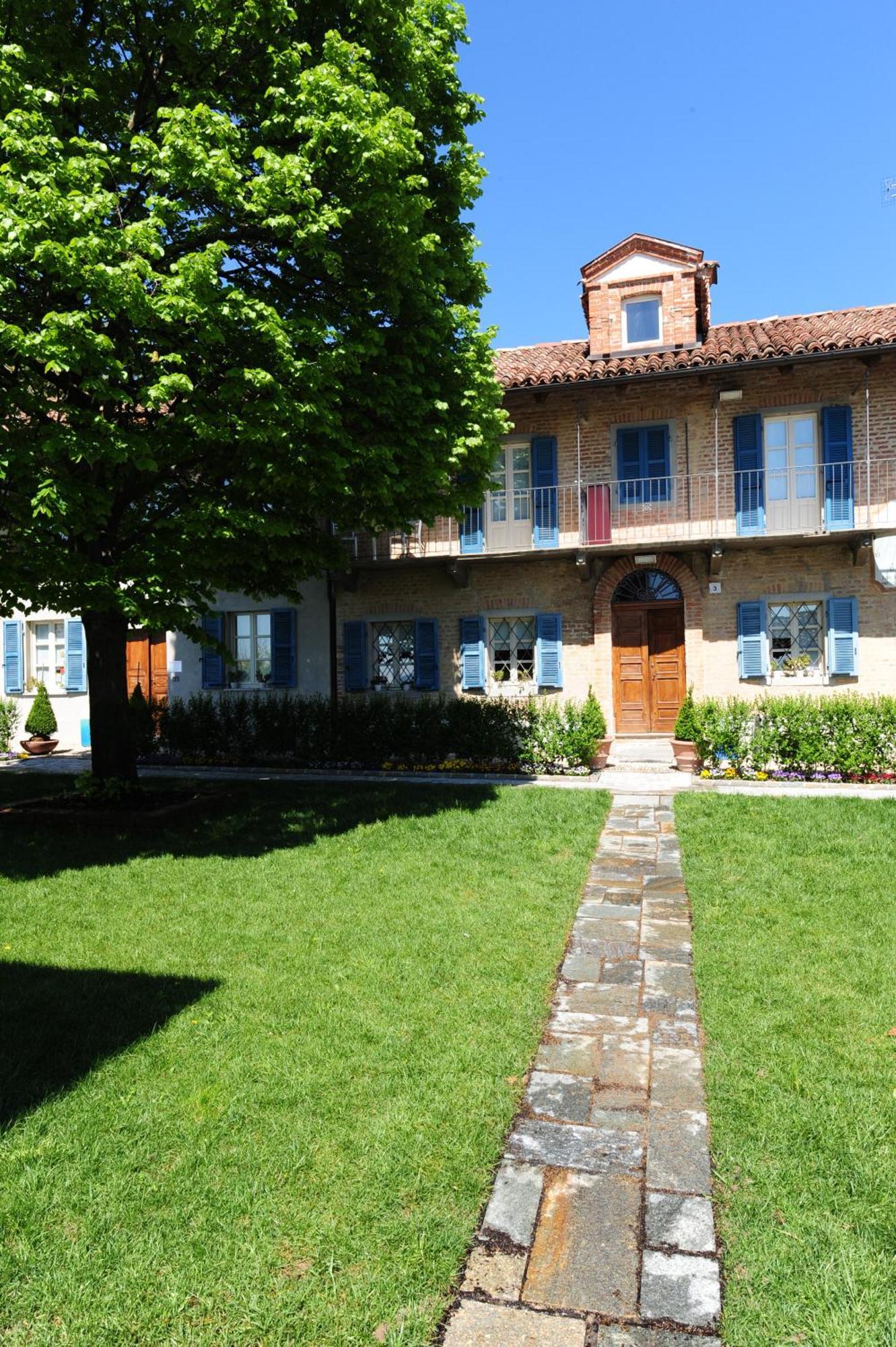 La Madernassa Resort - Casalora Dimora Storica Di Charme Guarene Exterior foto