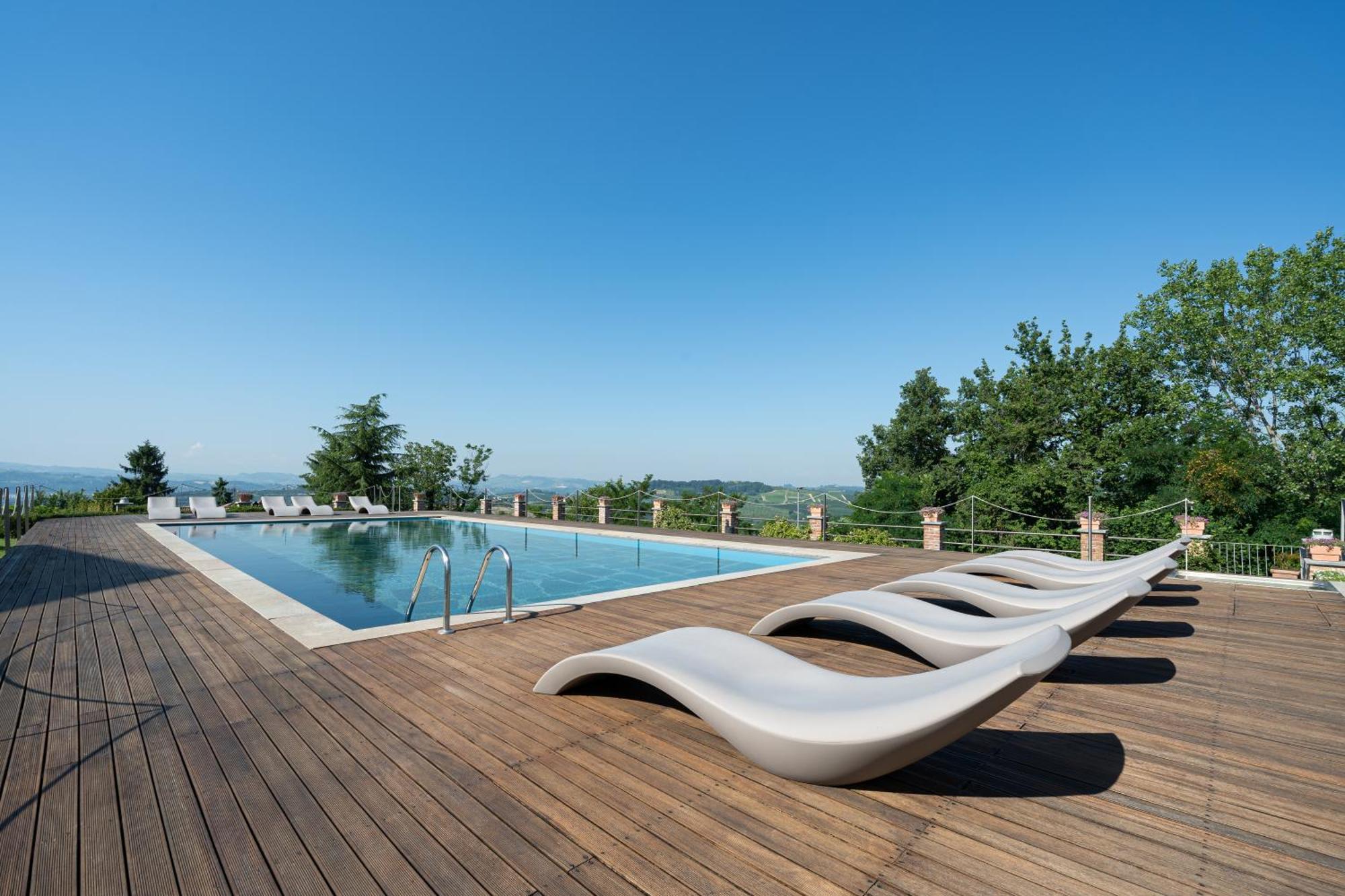 La Madernassa Resort - Casalora Dimora Storica Di Charme Guarene Exterior foto